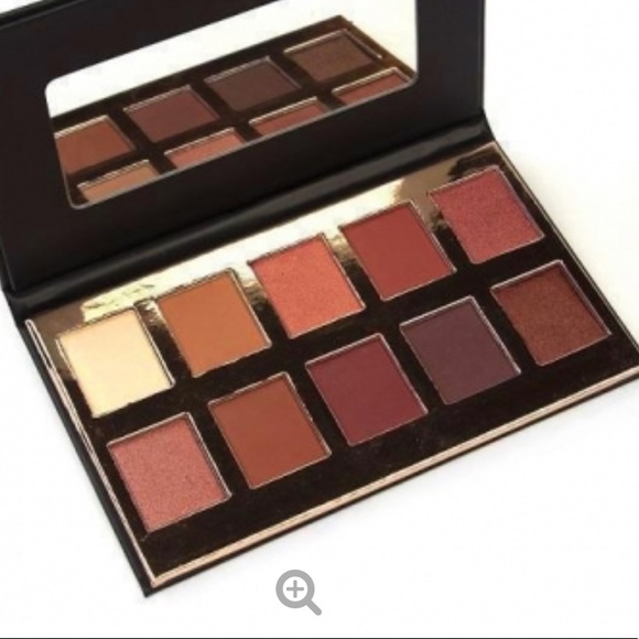 Crown Eyeshadow palette - Picture 3 of 3